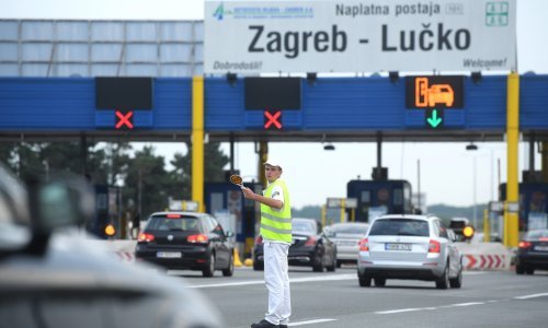 Bez većih gužvi na cestama i naplatnim postajama