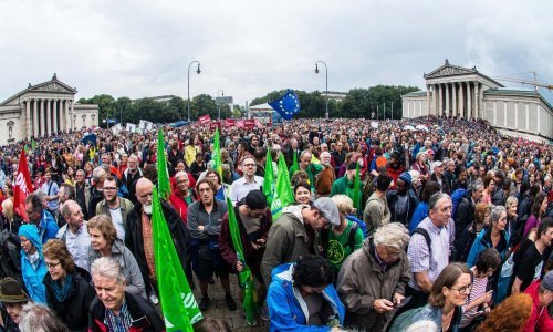 Bavarci na ulicama zbog skretanja države na desnu stranu