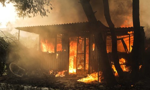 [VIDEO] Pakao u Grčkoj; U požaru stradale 74 osobe, ljudi pronađeni u posljednjem zagrljaju