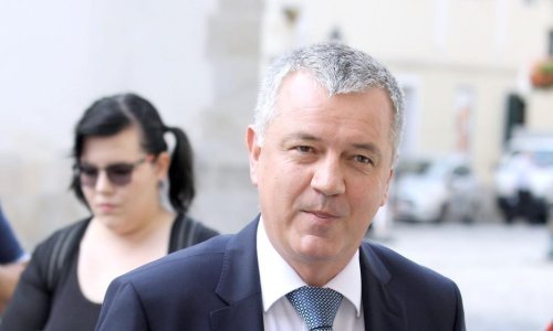 Horvat: Vlada će naći rješenje za isplatu plaća radnicima Uljanika i 3. maja