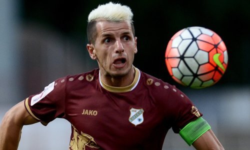 Kontroverzni Anas Sharbini odlučio se napokon trgnuti i vratiti nogometu