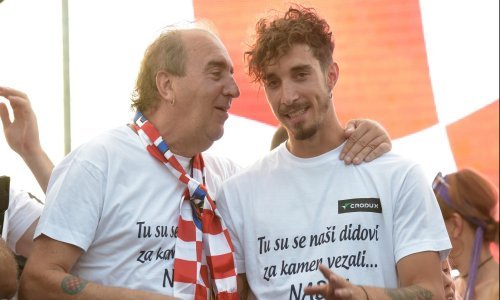 Šime Vrsaljko ne prestaje sa slavljem: Nakon odmora u Dubrovniku s Grdovićem pjeva u Nadinu