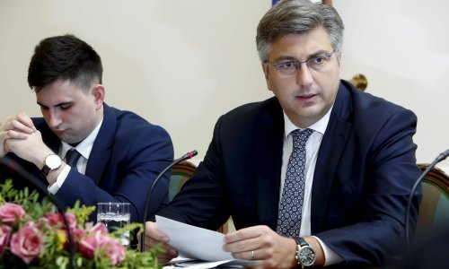 'Nije točno da su govori u Kninu ujutro kako bi se izbjegli zvižduci'