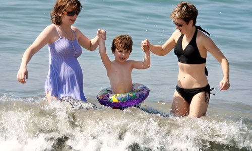 Za djecu je isto odrastaju li s gay ili raznospolnim roditeljima