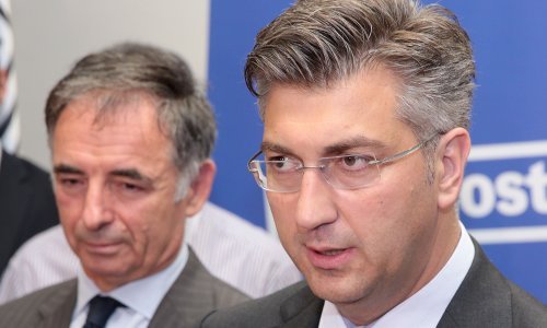 Plenković u pratnji četiri ministra dolazi na božićni domjenak Srpskog narodnog vijeća