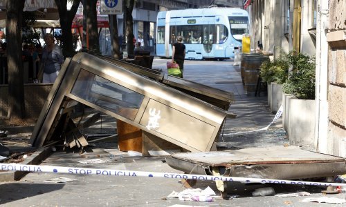 Krš i lom u centru Zagreba; usred noći pokosio terasu kafića i kućicu u kojoj se nalazio zaštitar HNB-a