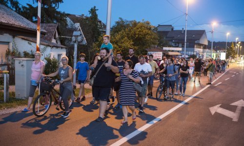 U Zaprešiću okupljanje i paljenje svijeća za preminulog Mattea