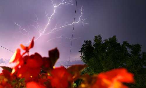 Tijekom noći nebo nad Istrom i Kvarnerom proparalo 13 tisuća munja!