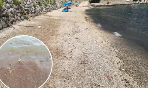 Ne kupajte se na ovoj plaži: U moru masne naslage i otpad