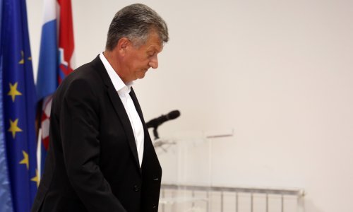 Plenković i Kujundžić stigli u opožarenu psihijatrijsku bolnicu