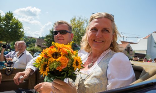 Putin na vjenčanju austrijske šefice diplomacije zaplesao s mladenkom Kneissl