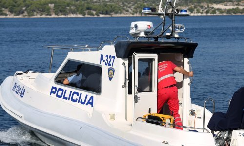 Pomorska policija spasila njemačke državljane s jedrilice