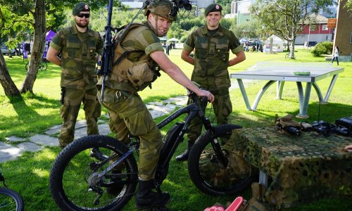 Norveški policajci red će uskoro uvoditi na - električnim biciklima