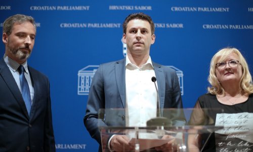 Mostovci iznijeli 52 razloga za smjenu Kujundžića, on ne posustaje