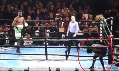 Nezapamćeni skandal: Američki boksač ovo je napravio već u prvoj sekundi borbe