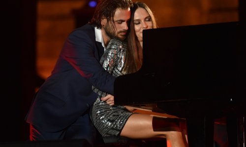 Romantičnom fotografijom s atraktivnom pijanisticom Stjepan Hauser sve je zbunio