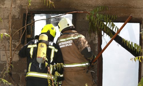 U deset minuta planuo i ugašen požar na Marjanu