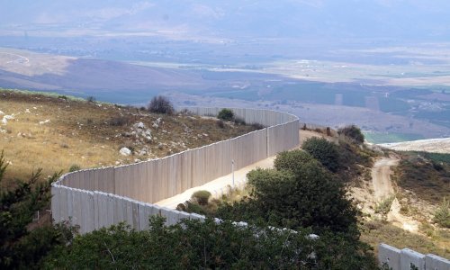 Izrael gradi 9-metarski obrambeni zid duž libanonske granice