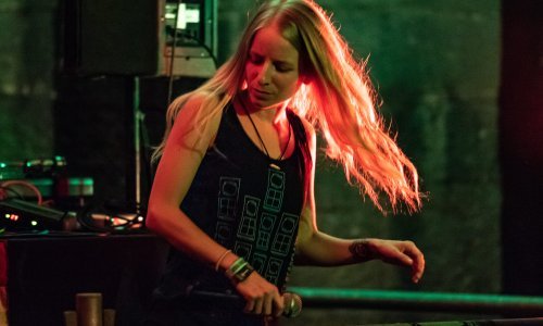 Luda zabava partijanera u Puli; pogledajte kako je bilo na drugoj večeri Outlook festivala