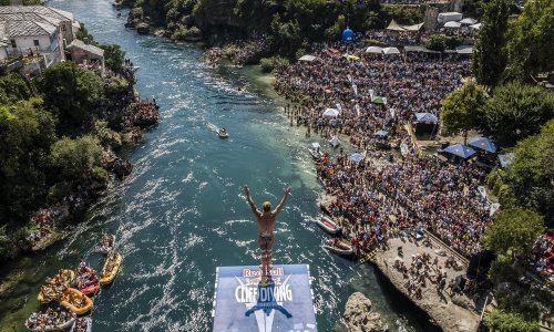Mostar svjedočio ludim skokovima i istinskom spektaklu, a trijumfirala je legenda