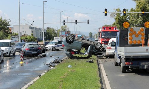 Vozač koji je uzrokovao krš i lom na Aleji Bologne bit će deportiran na psihijatriju u BiH