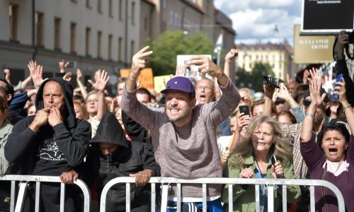 Više od polovice njemačkih desničara spremno je na nasilje