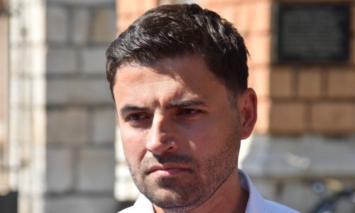 Davor Bernardić neće se povući, želi biti predsjednik Kluba zastupnika