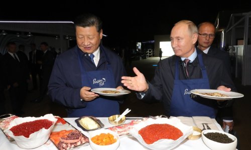 Xi Jinping od Putina za rođendan dobio - sladoled