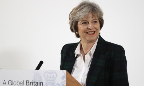 May: Trump će posjetiti Britaniju kako je i planirano