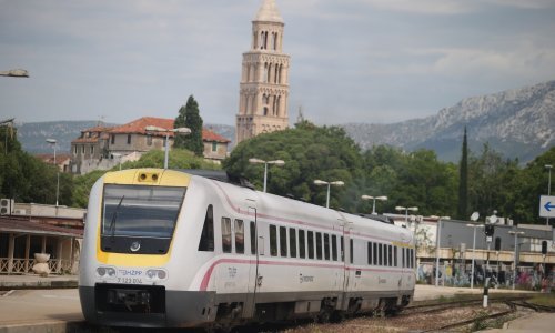 Svi studenti iz Splitske županije dobili besplatan prijevoz vlakom