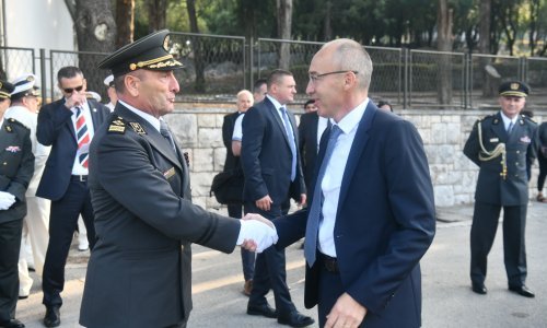 Krstičević na pitanje da Penavu podupiru branitelji: I ja sam branitelj, jako je puno branitelja