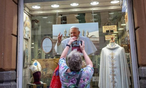 Papa Franjo u mafijaškoj prijestolnici: 'Kažem vam, mafijaši, vaš će život biti izgubljen!'