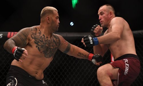 'Kraljevski udav' napravio nemoguće; legendarni Mark Hunt prvi puta u životu ugušen