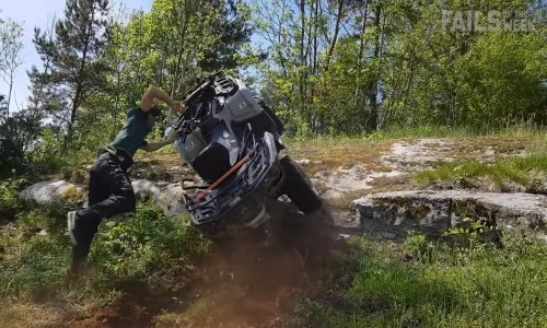 Pogledajte bolnu ali zabavnu kompilaciju nezgoda