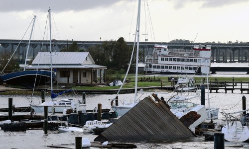 U Sjevernoj i Južnoj Karolini 23 poginulih u oluji Florence, najgore tek slijedi
