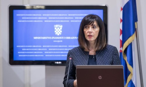 Divjak objasnila zašto se iz strukovnih škola izbacuju biologija i povijest, a ostaje vjeronauk