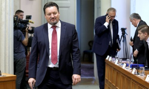 Kuščević: Ima elemenata kaznene odgovornosti kod potpisa, na potezu su policija i DORH