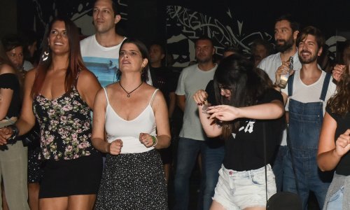 Iz prvih redova: Edo Maajka održao promociju, a najrasplesanija je bila njegova supruga