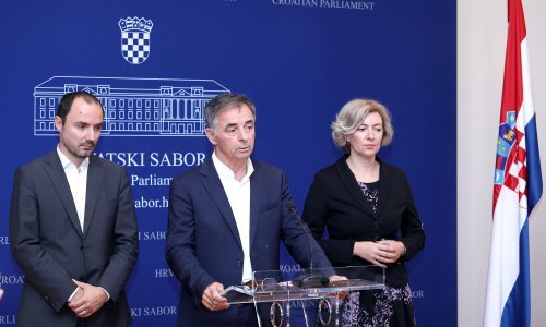 Pupovac: Šest puta sam prisegnuo na hrvatski Ustav! Ne mogu odgovarati za tuđe riječi