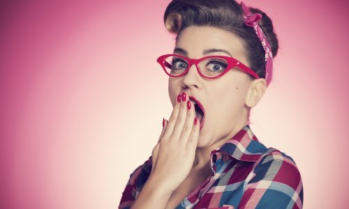 U Zagrebu s neba pao vibrator i razbio staklo na BMW-u