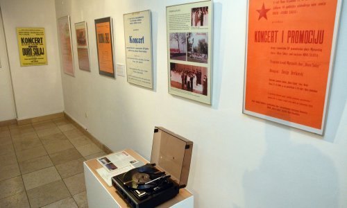 U Slavonskom Brodu otvorena izložba 'Zvjezdane godine brodske zborske glazbe'