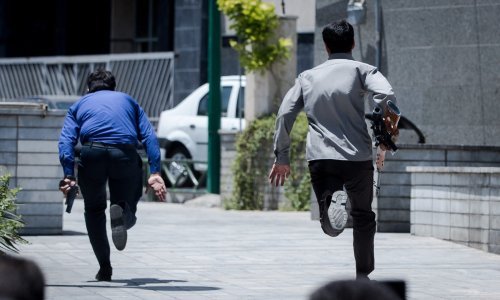 Napadnuta vojna parada u Iranu: Ubijene 24 osobe, većina pripadnici Revolucionarne garde