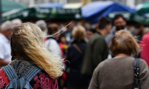 Stigla promjena vremena, posvuda kiša i desetak stupnjeva hladnije