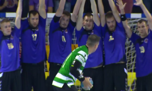 Pred njim je bio 'zid' ruskih dvometraša, ali njegovo rješenje iznenadilo je sve