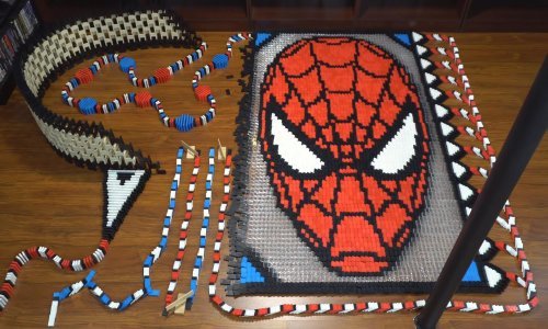 Umjetnik složio Spider-Mana od 36.186 domina