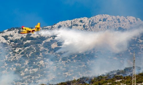 Tri požara kod Dubrovnika pod nadzorom, ali nisu lokalizirani