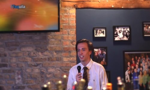 Ne volite pjevati karaoke, a morate? Imamo savršenu pjesmu za vas!