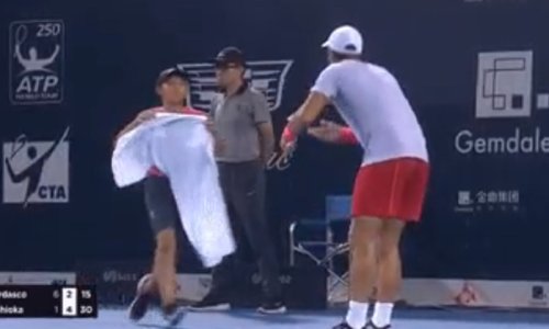 Iživljavanje slavnog tenisača na skupljaču loptica diglo svijet na noge: Nije mu prvi put