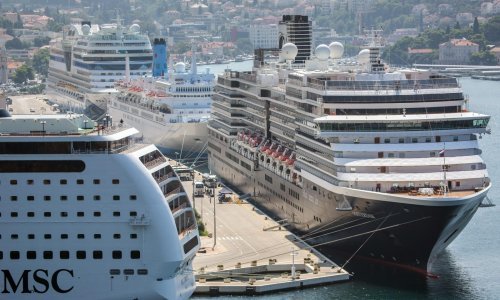 Kako se štite od masovnog turizma: Tetoviranima brane kupanje, nepristojnima namakanje nogu, a Dubrovnik je srezao kruzere