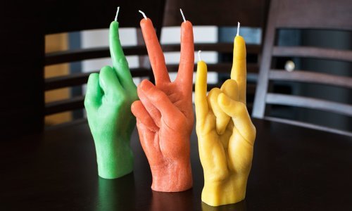 Duhovite svijeće šalju jasne poruke